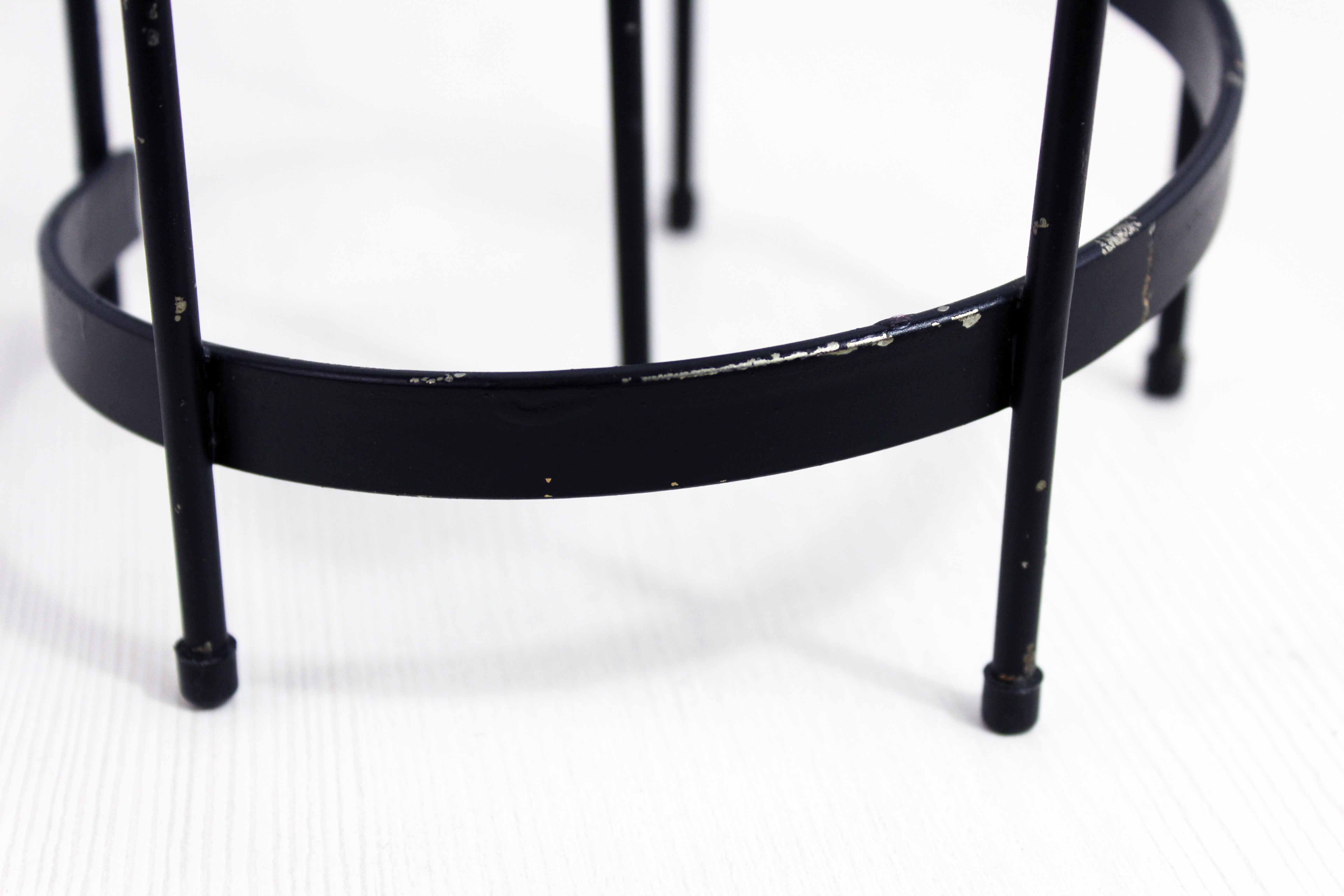 Scandinavian candle holder