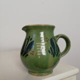 Vase with green handle