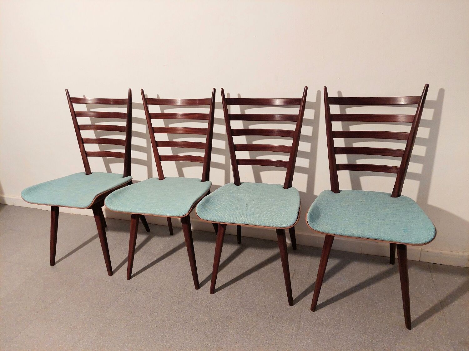 Braakman chairs