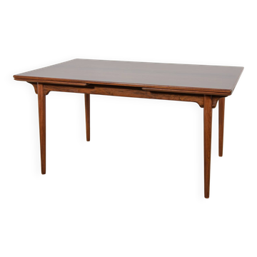 Mid-Century Modern Rosewood Dining Table Model 54 by Gunni Omann for Omann