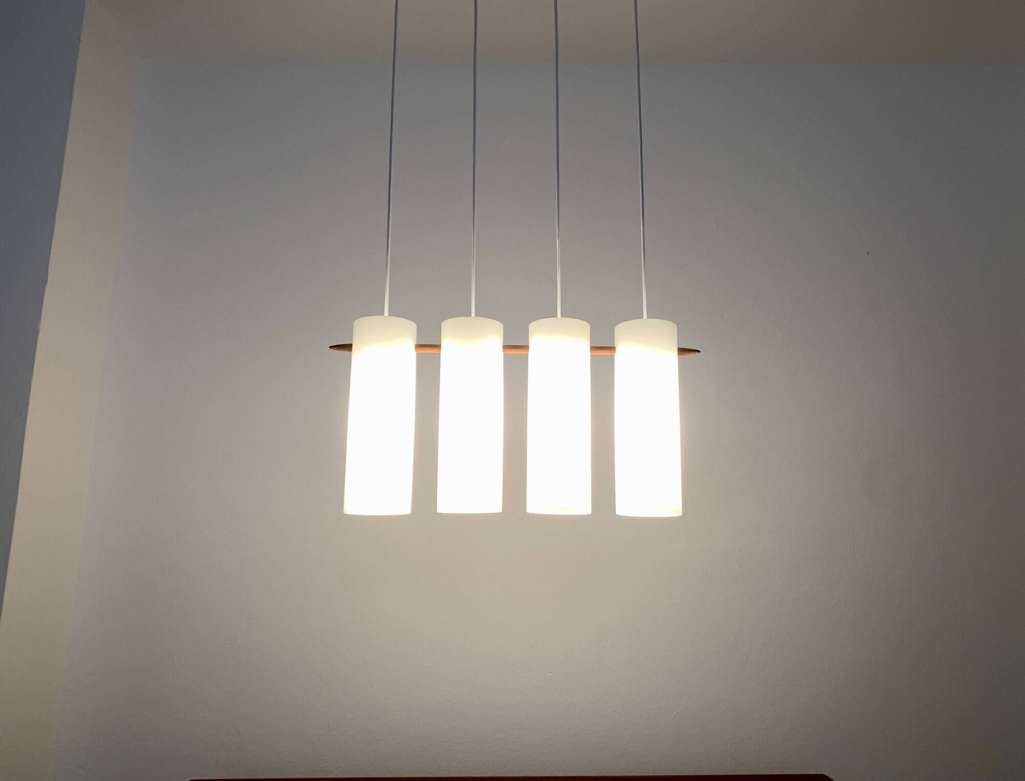 Lampe à Suspension Opaline par Uno et Östen Kristiansson
