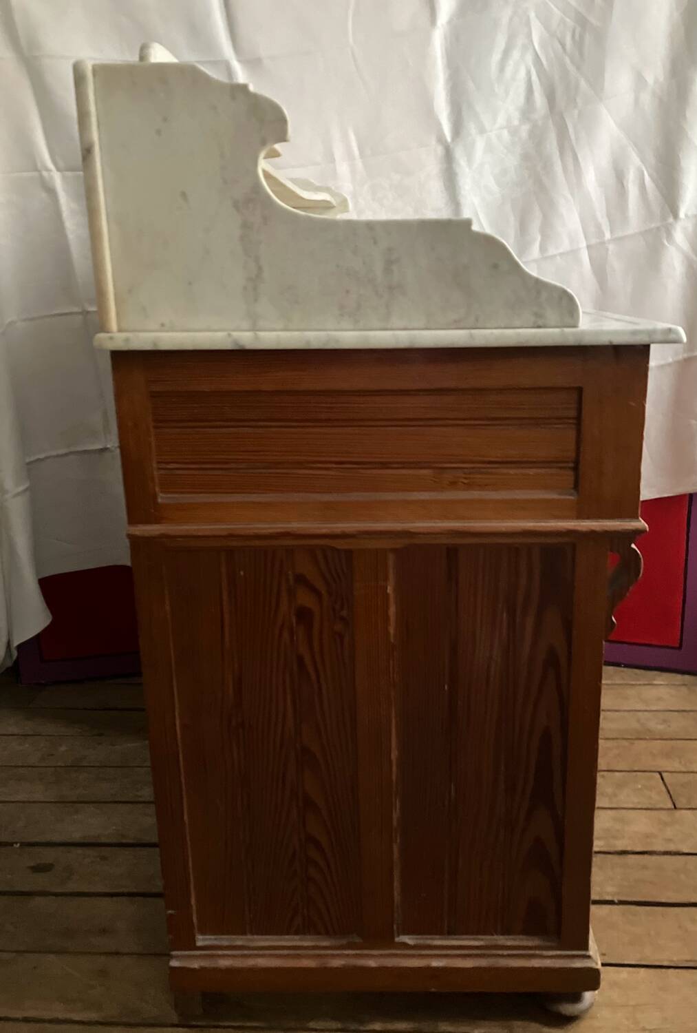 Bathroom furniture - Dressing table,