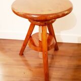Old screw stool, adjustable