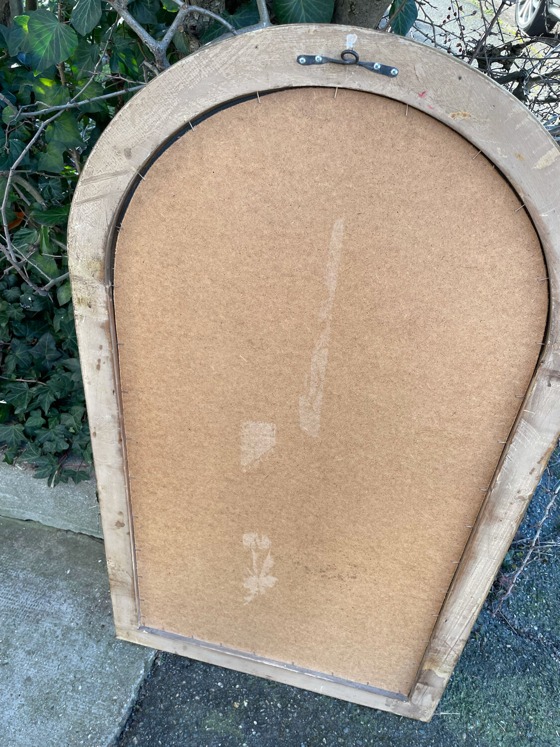 Beveled mirror plaster decoration knots and leaves