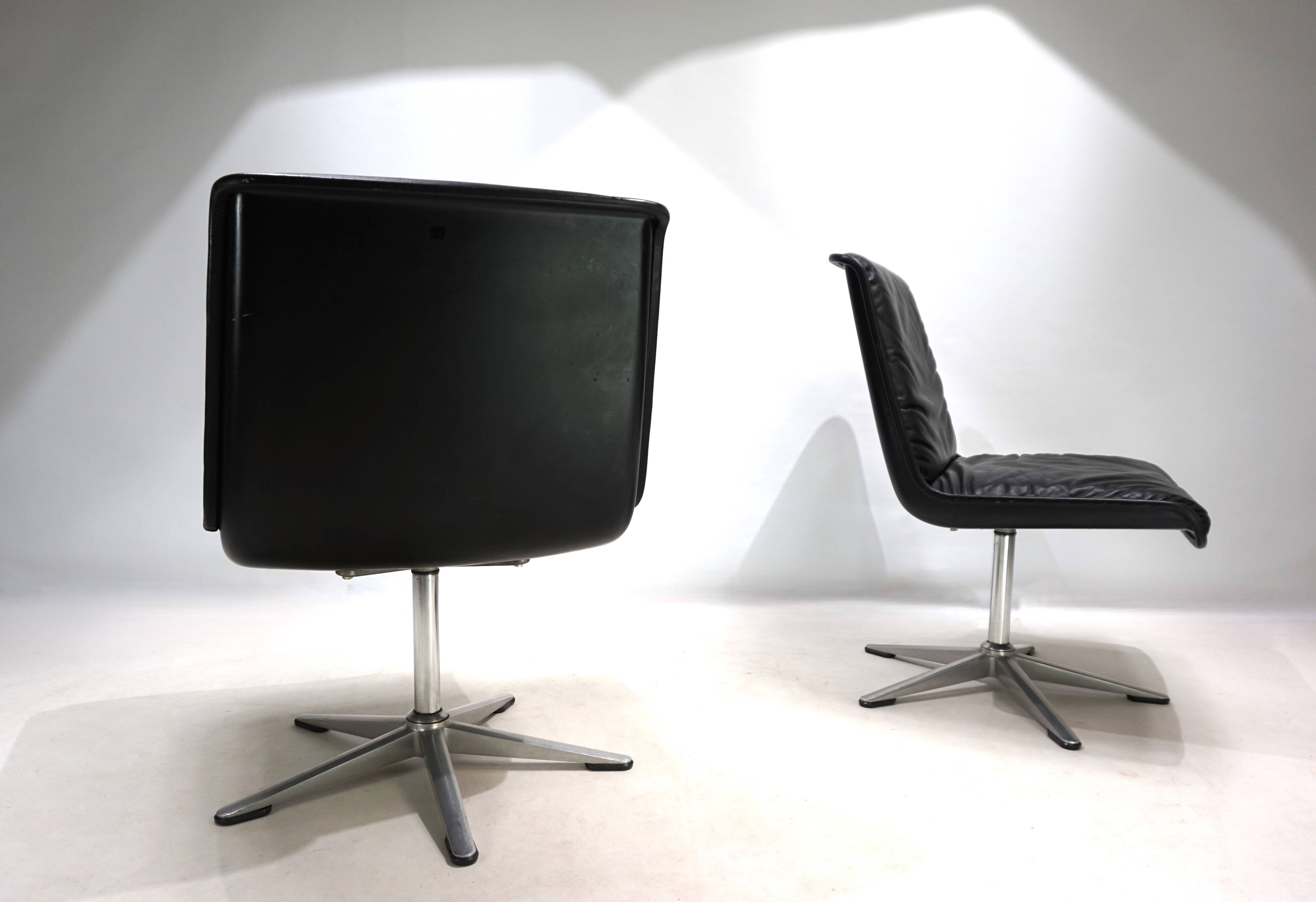 Wilhahn Delta set of 2 leather conference / dining chairs by Delta, 1960