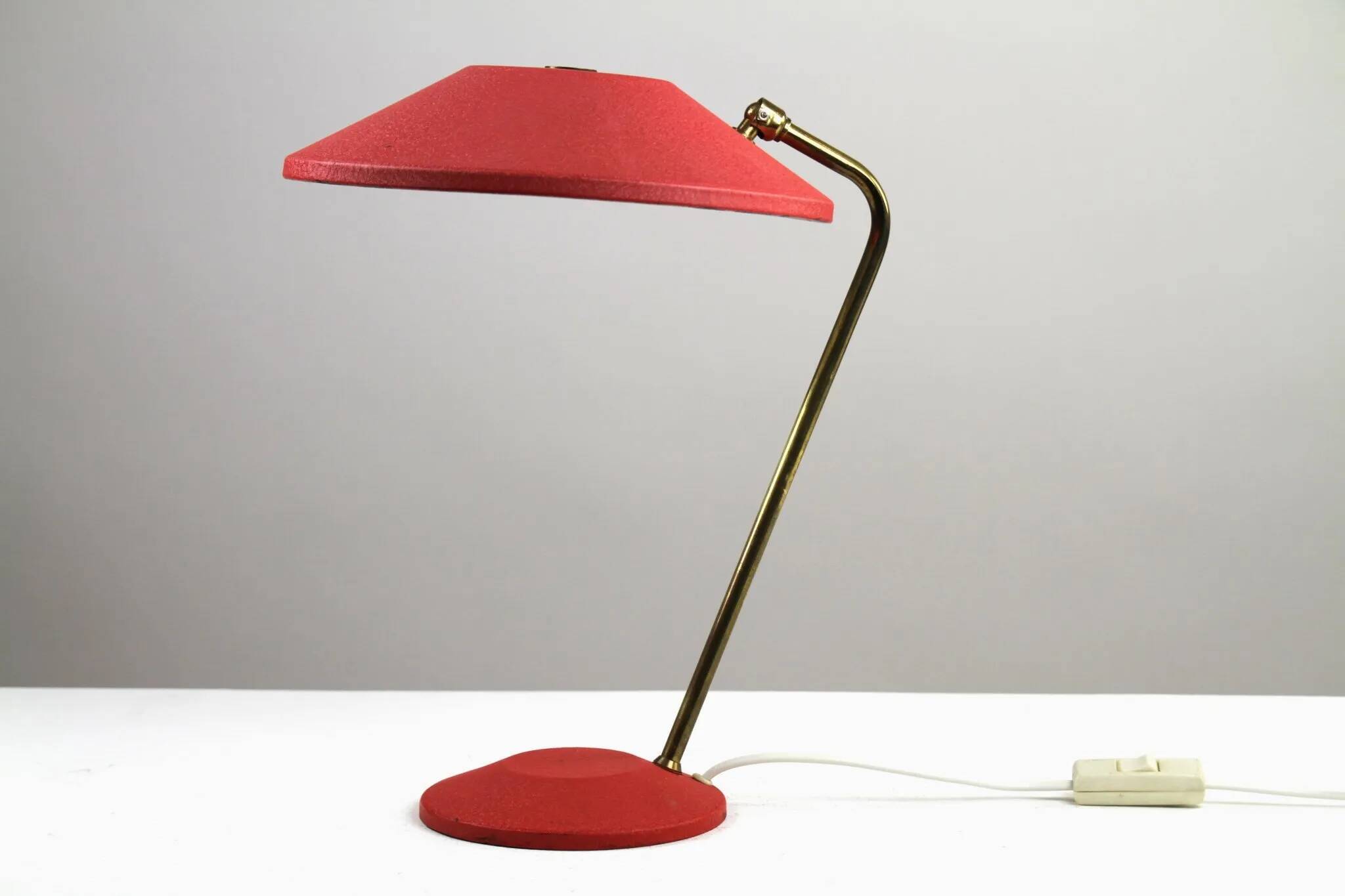 Red Shrink-Lacquered Brass Table Lamp, Germany, 1950s