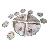 Service vintage de nappes à thé et napperons