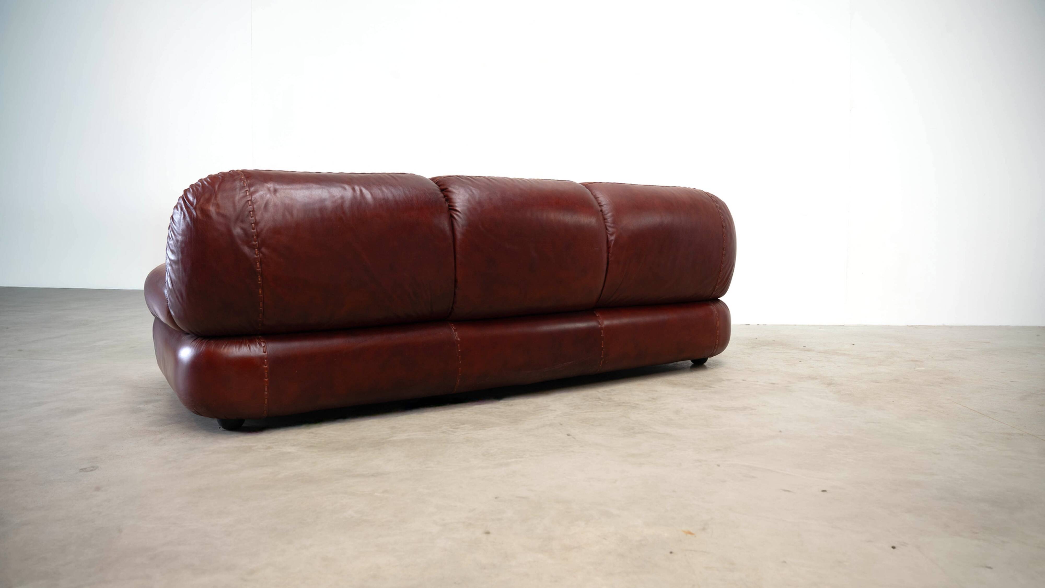 Sapporo sofa by Mobil Girgi