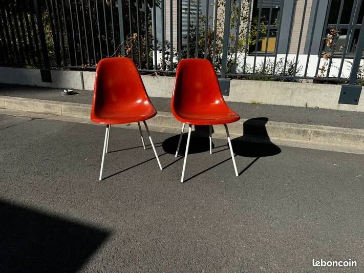 Chaise EAMES par Vitra Herman Miller modèle Diana