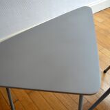 Tripod table and vintage chairs 1950