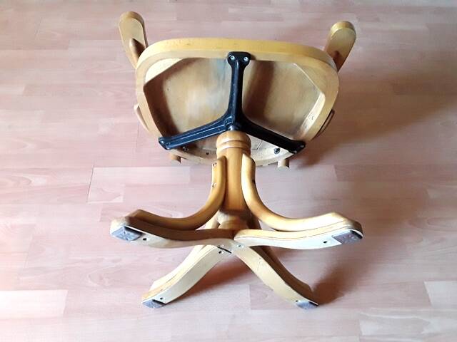 Fauteuil de bureau pivotant by ZPM Radomsko 1950 vintage