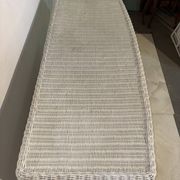 Ensemble chambre rotin blanc : commode, miroir, lit, panier