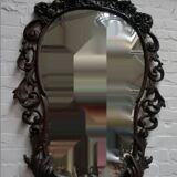 Miroir ancien en bois sculpté avec hauteur de 125 cm.