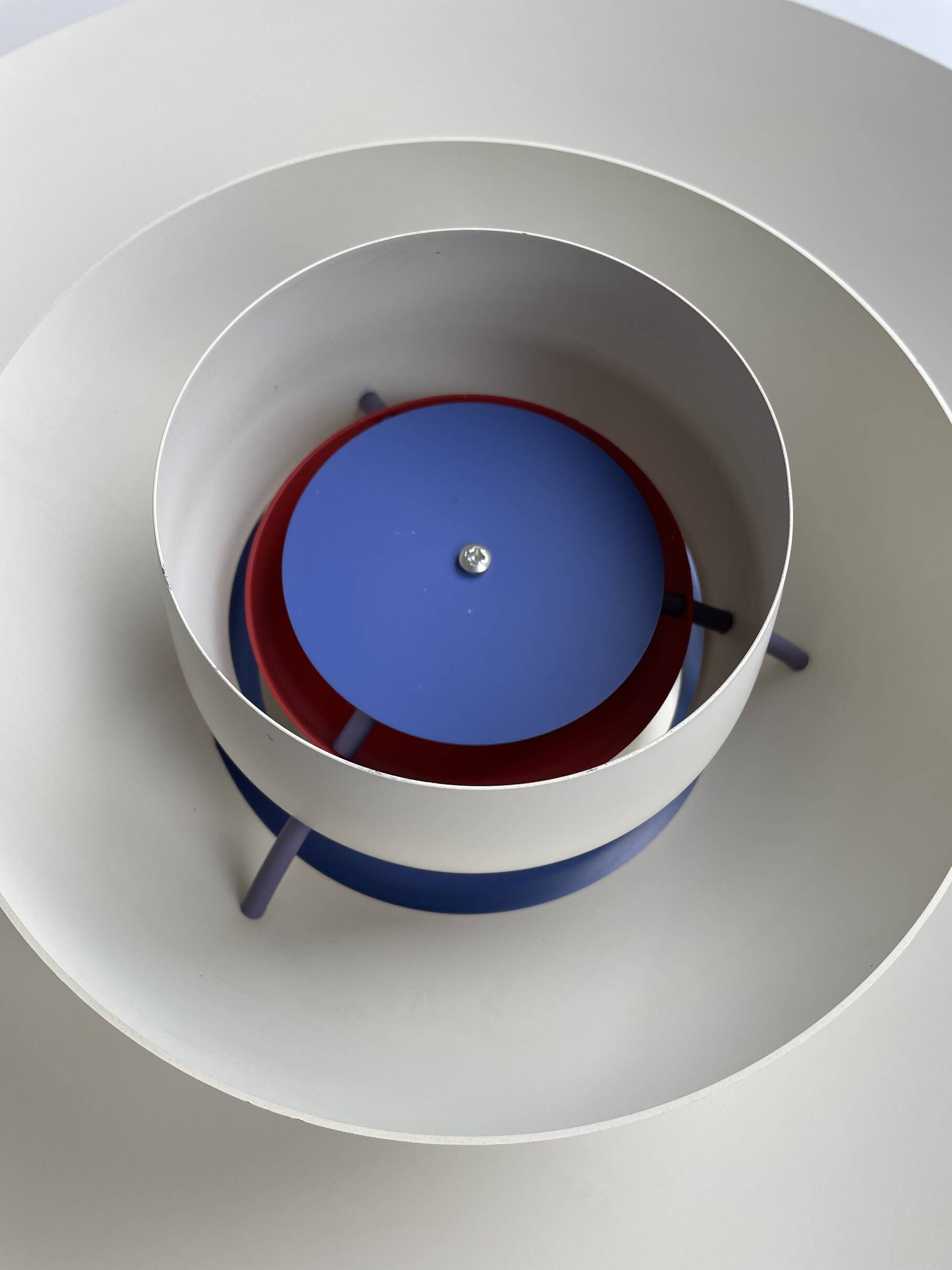 Louis Poulsen PH5 suspension design by Poul Henningsen (Denmark)