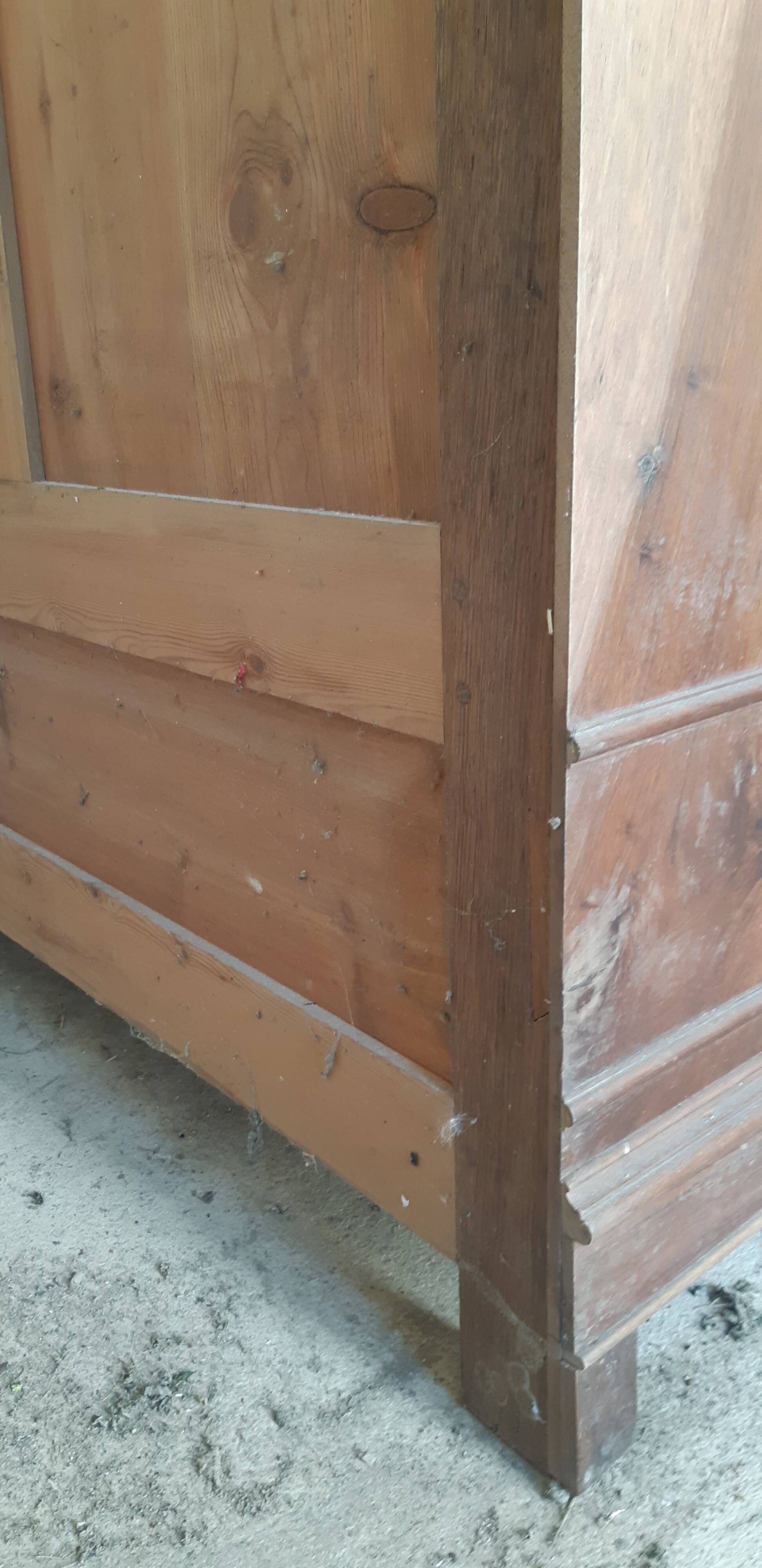 Empire wardrobe in solid walnut
