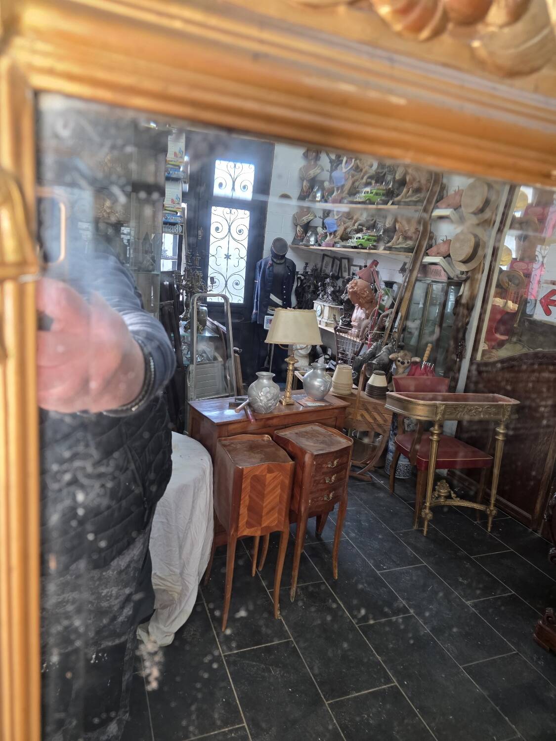 Miroir Art Déco doré années 1930 , miroir biseauté ,131cm de H