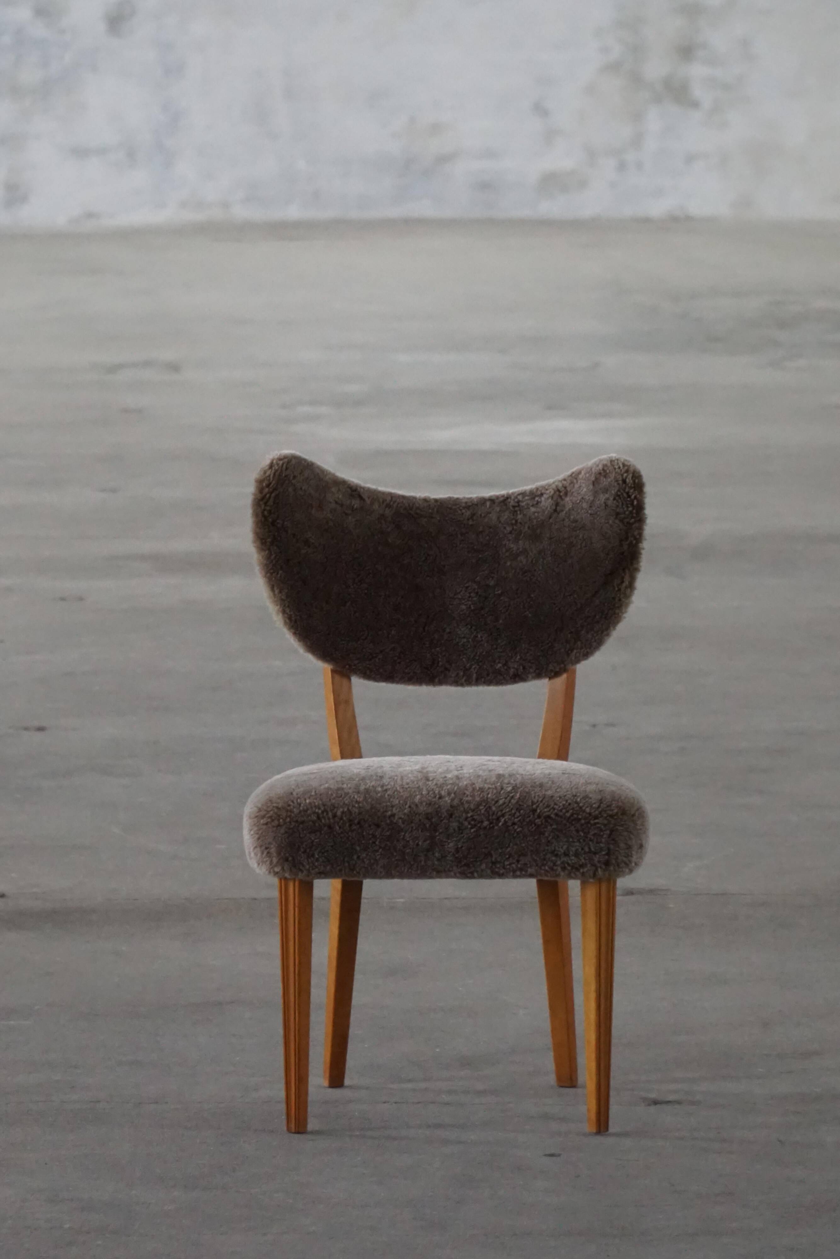 Danish chair from the mid-20th century, dining/office chair in lamb's wool, Eva Koppel, 1950s.