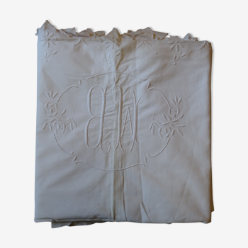 MB embroidered and monogrammed cotton sheet