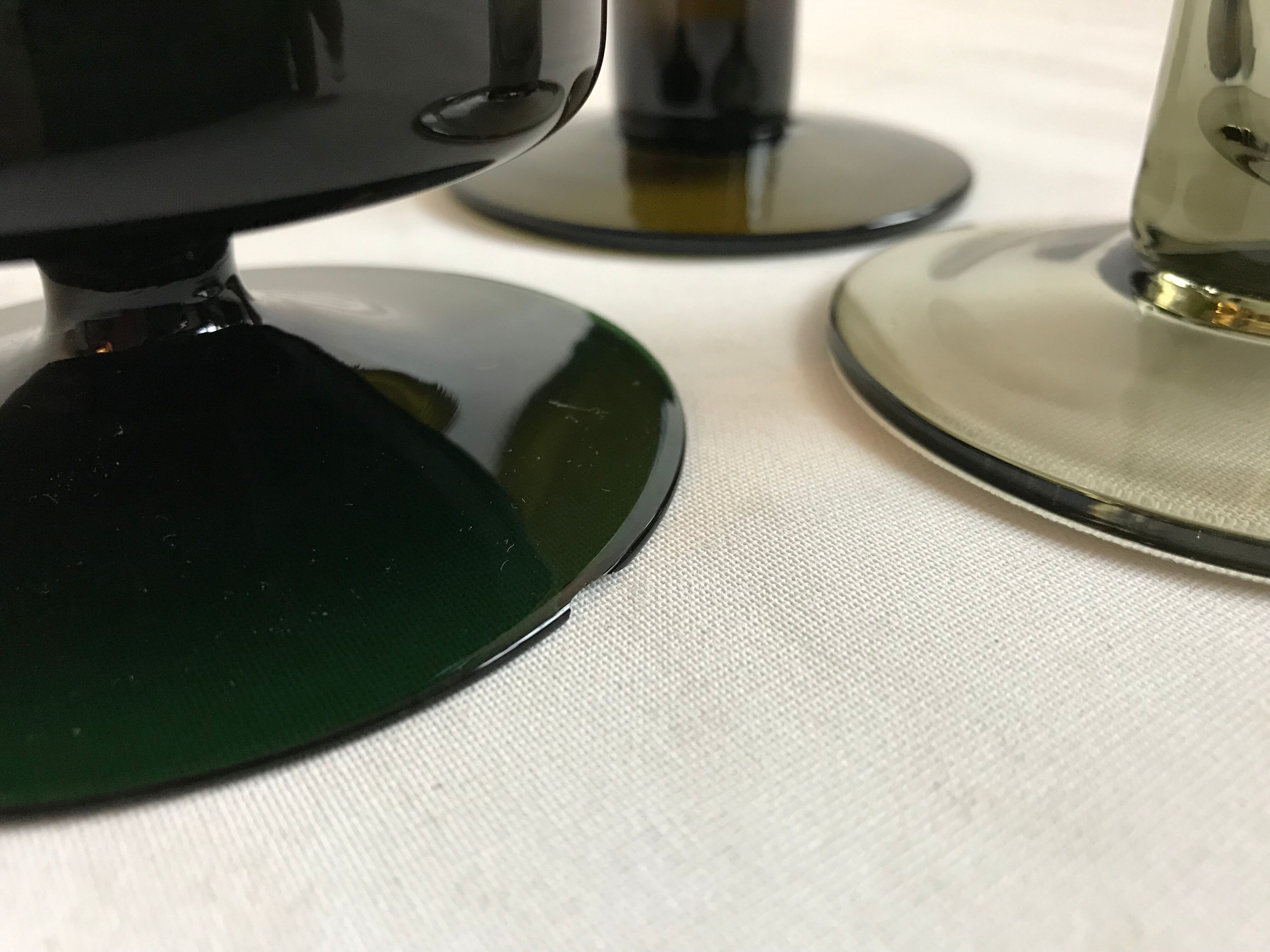 Lot de 3 vases en verre vert