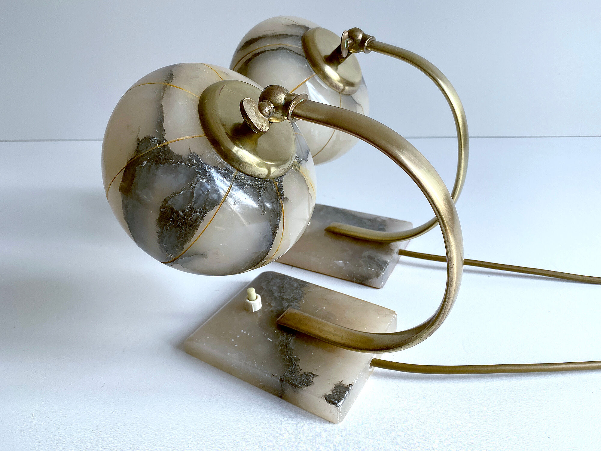 Pair of vintage art deco lamps, albatre marble brass, 30 years
