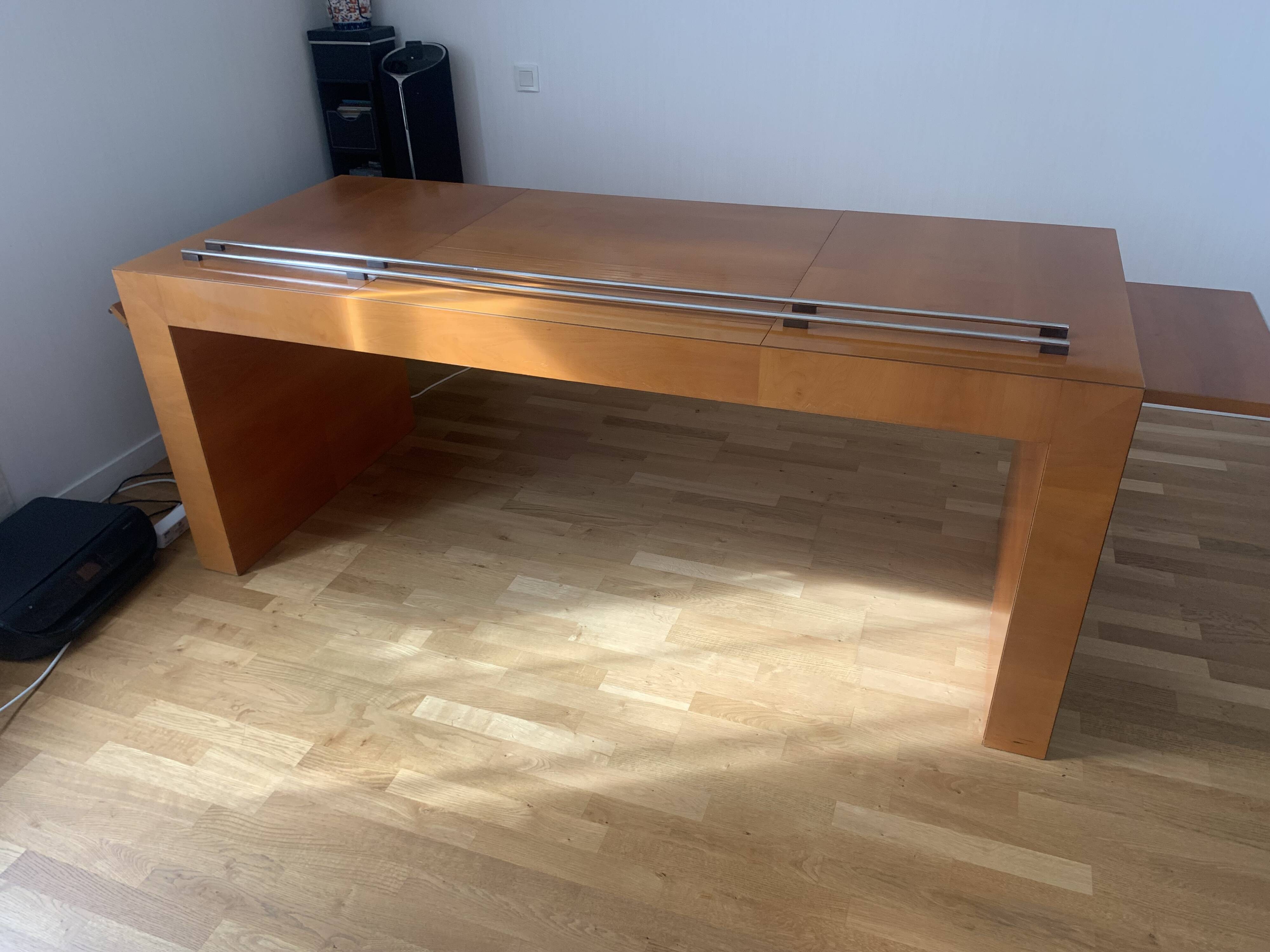 Bureau moderniste de Jame Tresserra Clapes