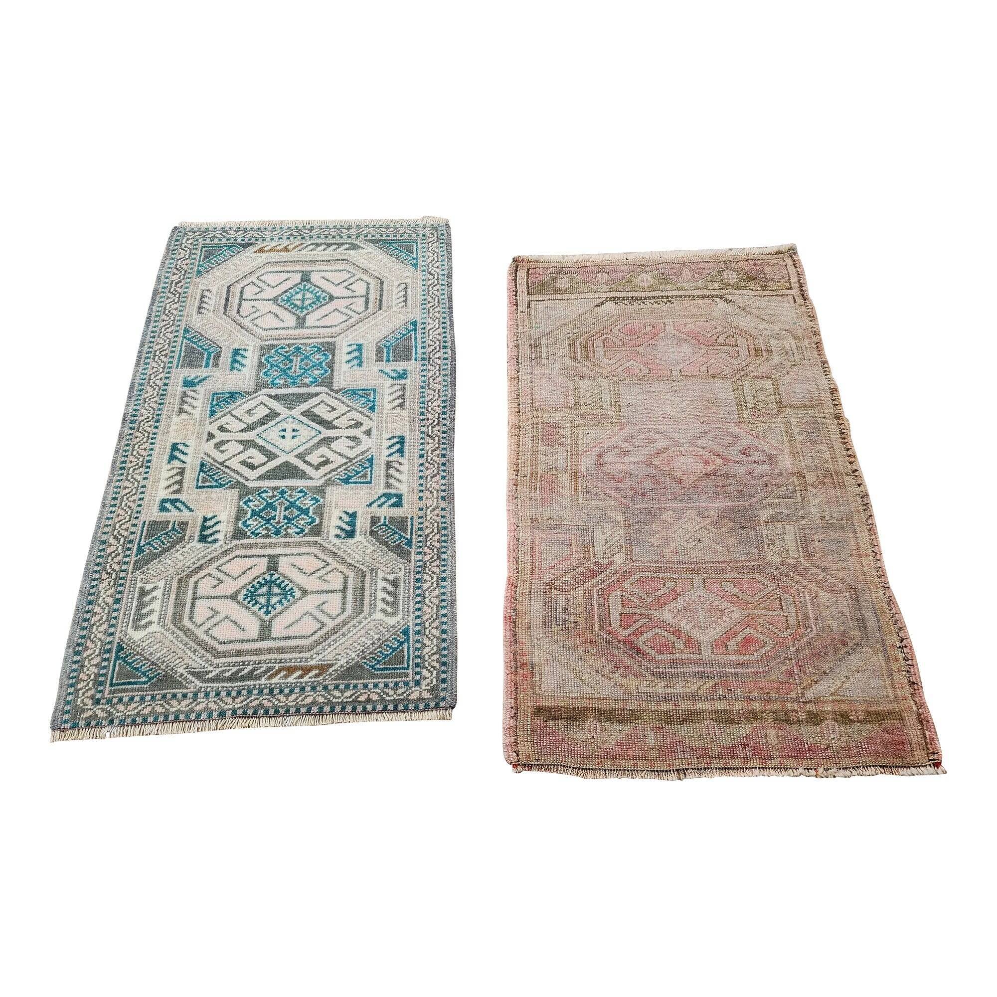 Vintage handmade Turkish rug 55x92 cm