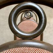 Série de 4 anciennes chaises bistrot Thonet en bois courbé