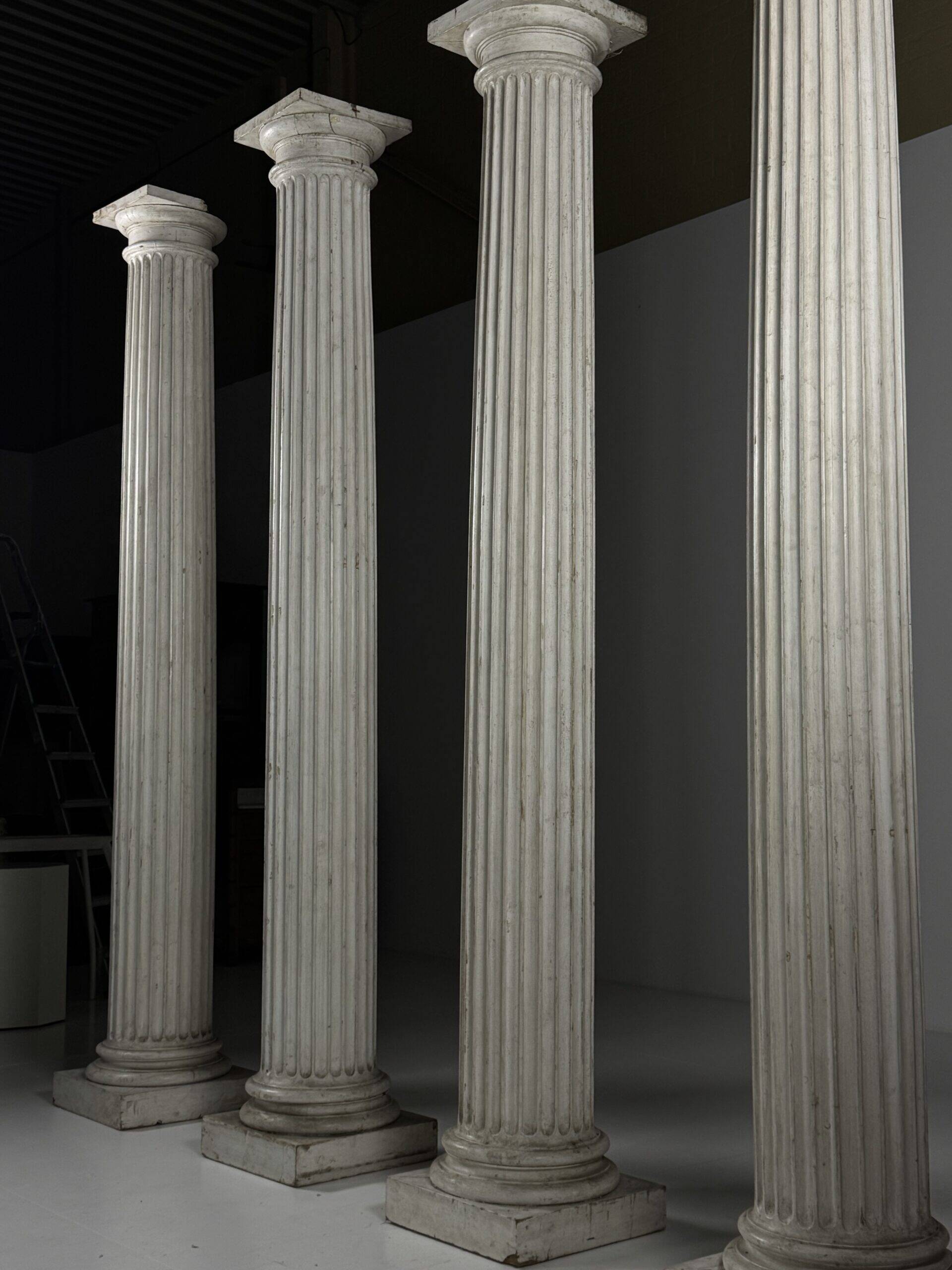 Set of 4 neoclassical columns 272cm