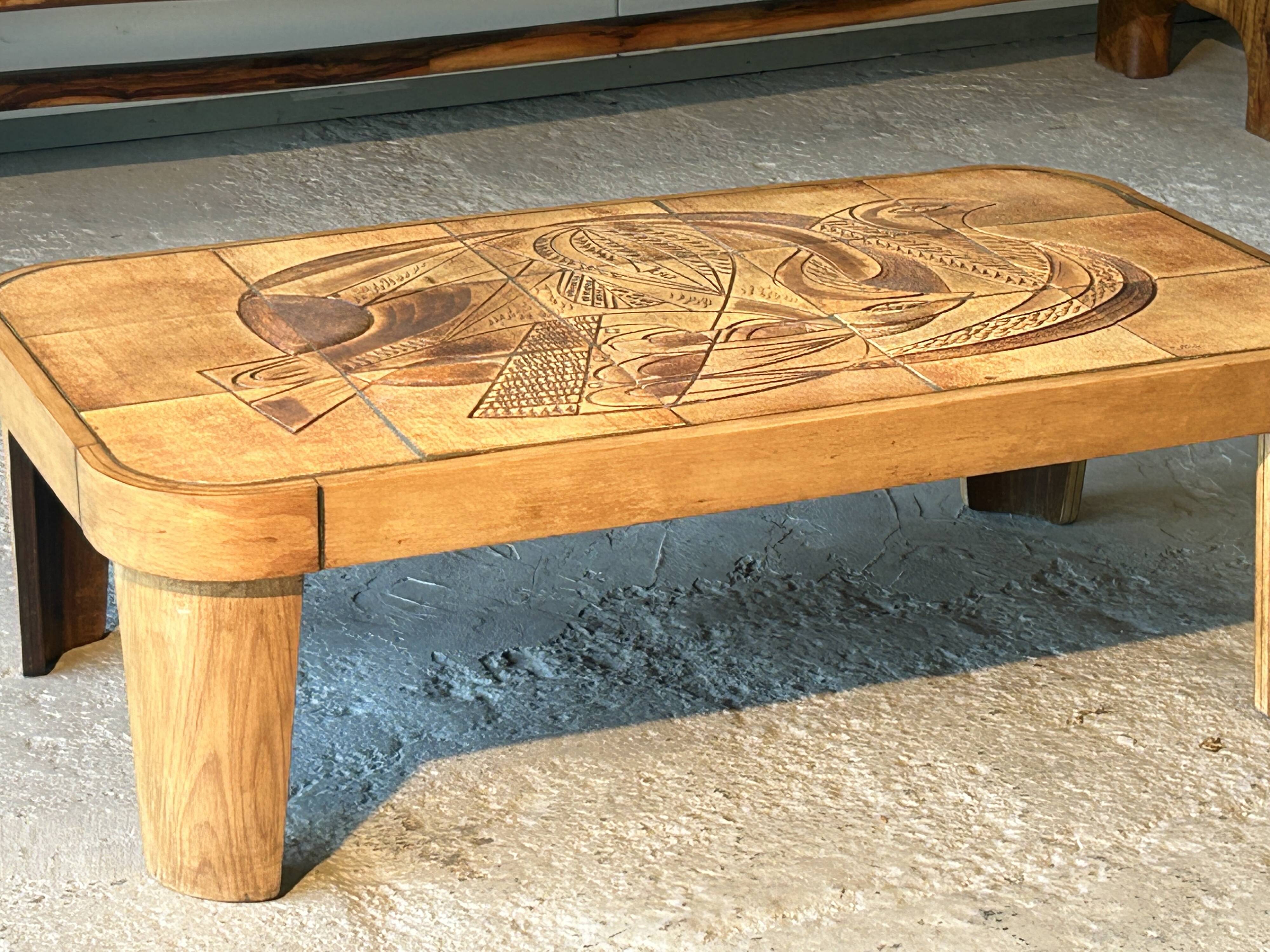 Table basse Raymonde Leduc modèle "Colombe" Vallauris 1960