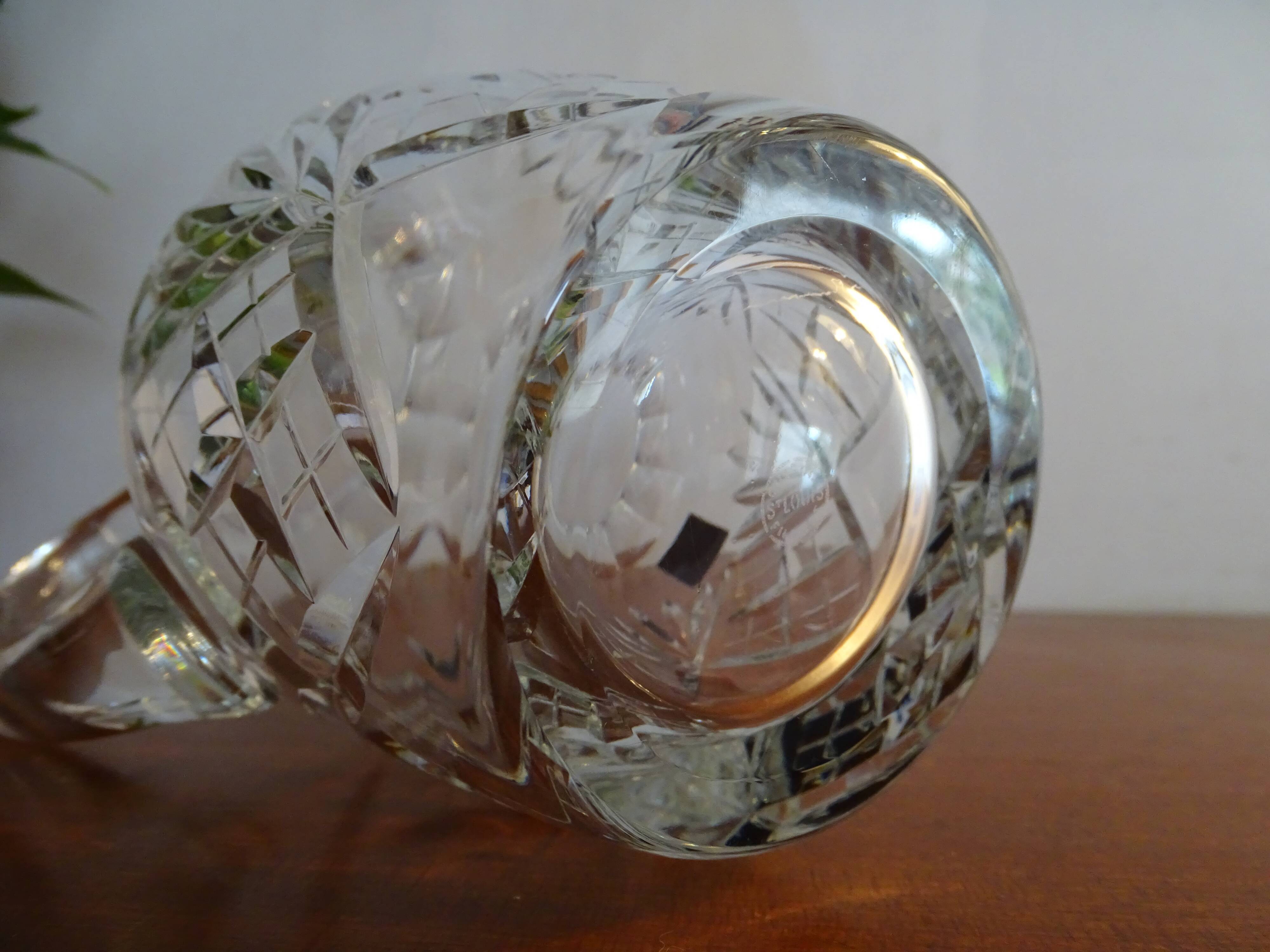 Jug / pitcher with crystal water Saint Louis signed - Model Chantilly