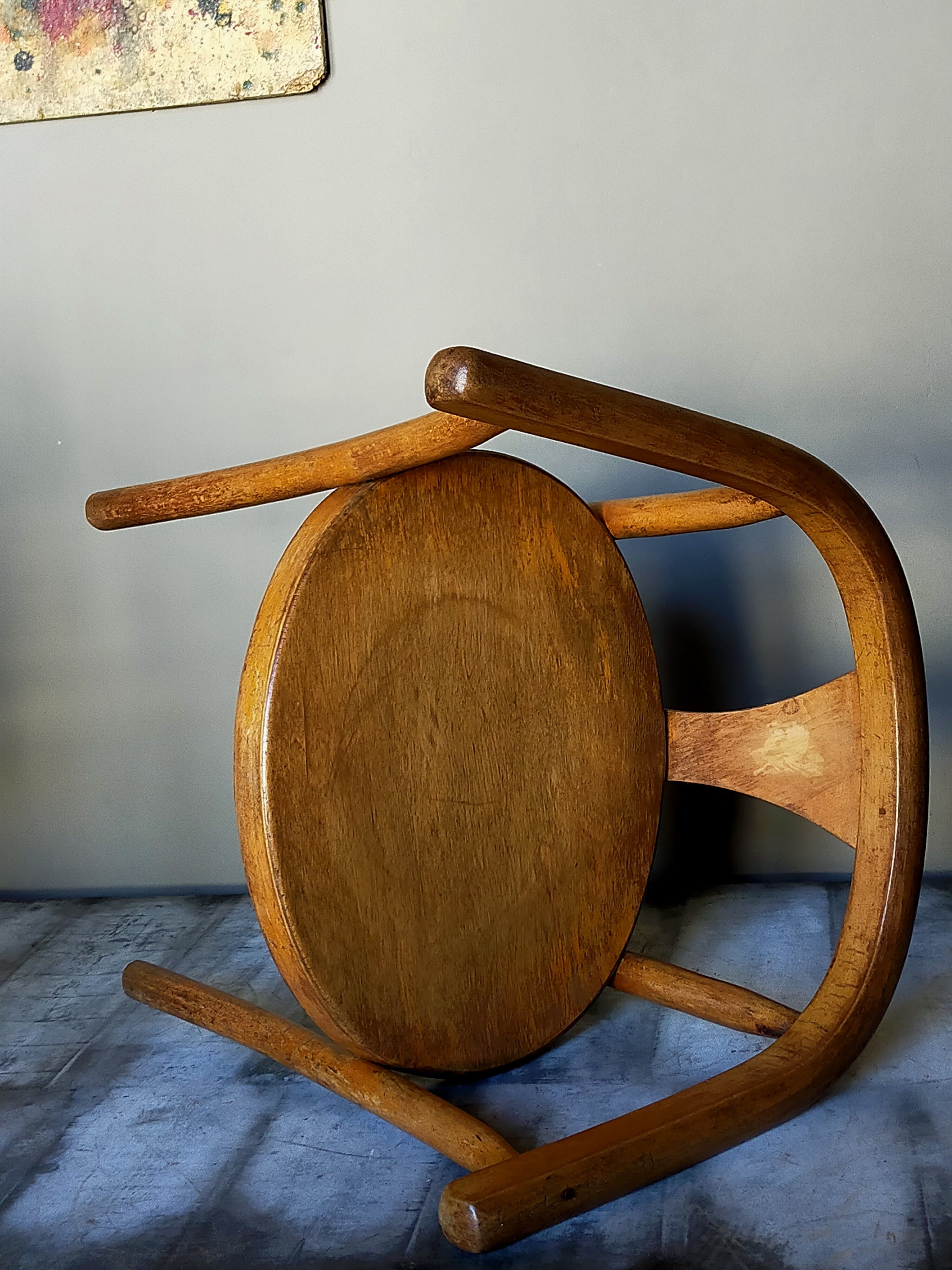 Children's chair in curved wood early 20th century