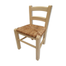Children's chair of greige color in wood and straw