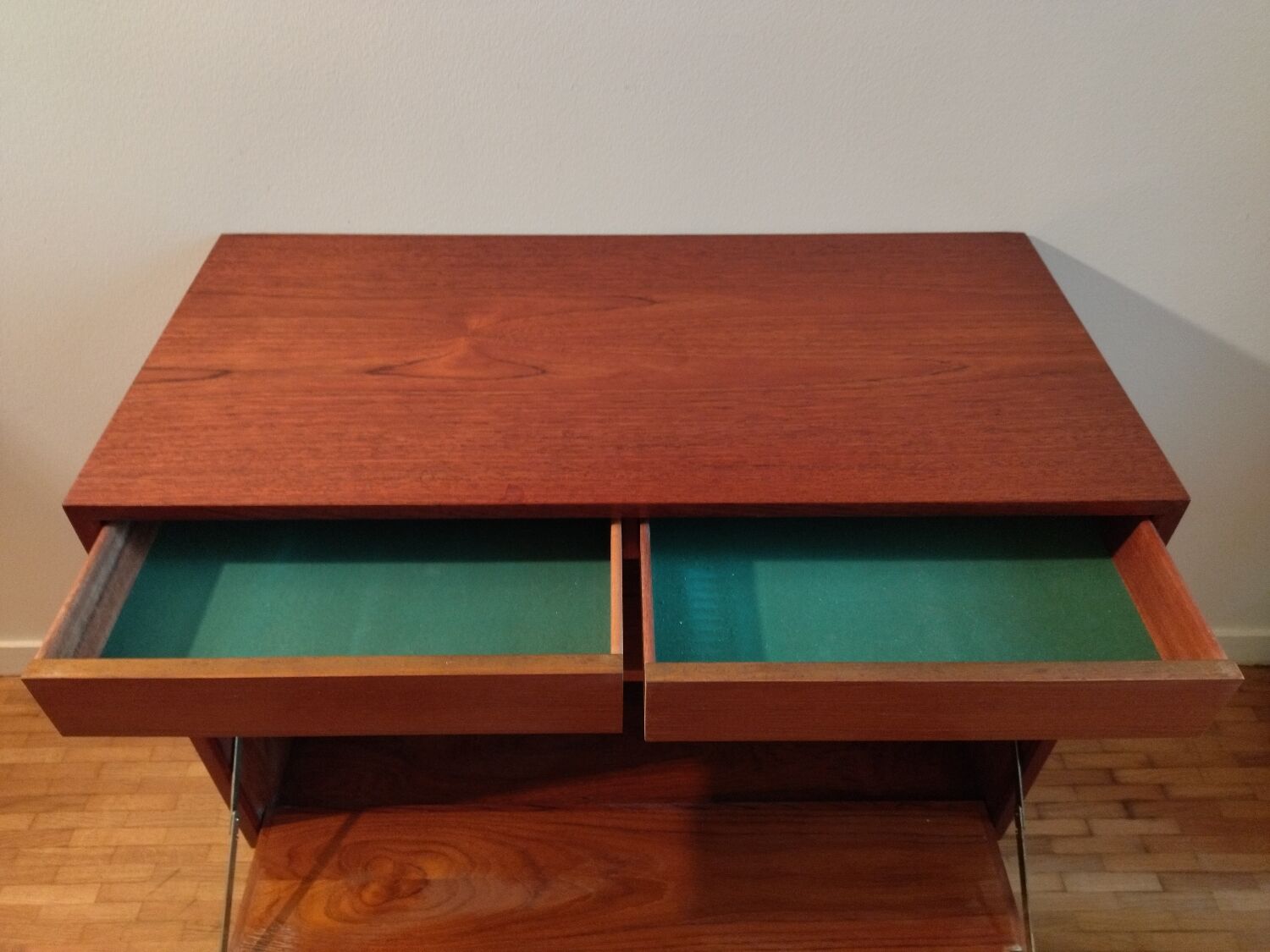 Cadovius chest of drawers