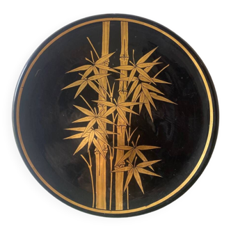 Lacquered wood plate