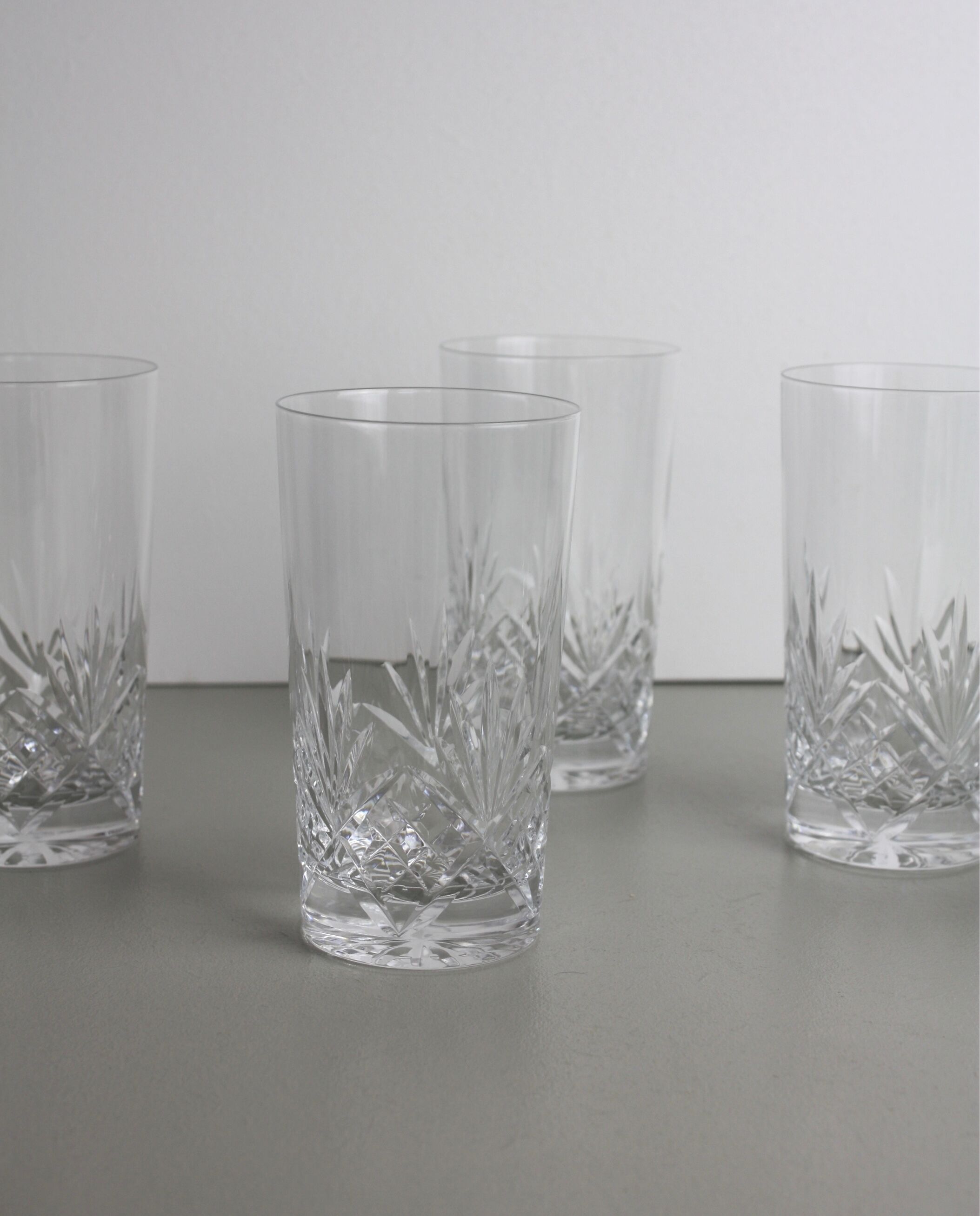 Set of 5 chiseled crystal glasses