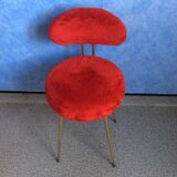 Chaise moumoute rouge