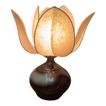 Lampe en céramique, fleur