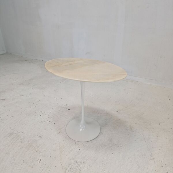 Table d’Appoint Ovale en Marbre par Eero Saarinen pour Knoll