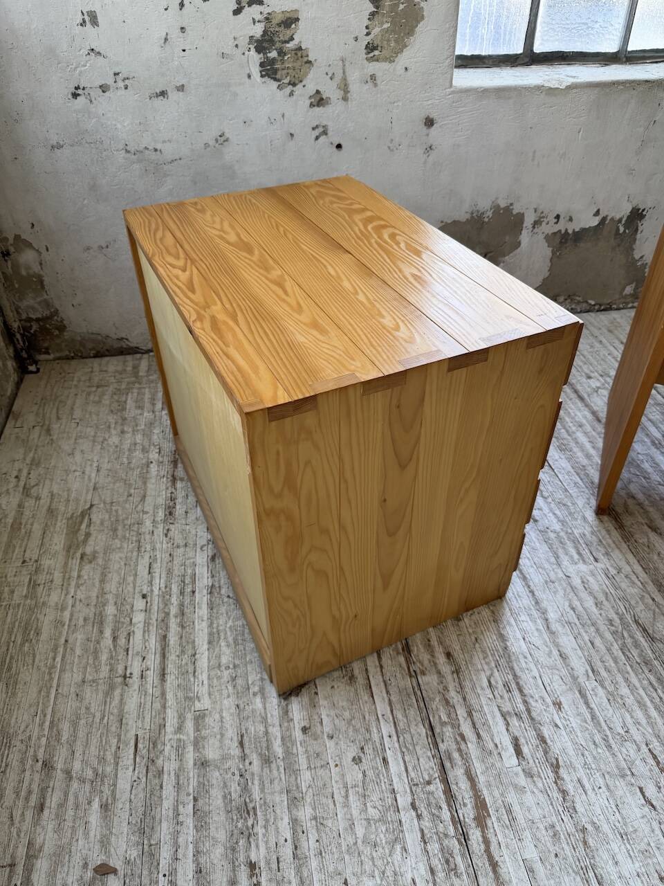 Bureau + commode + tabouret pin Maison Regain Savoie