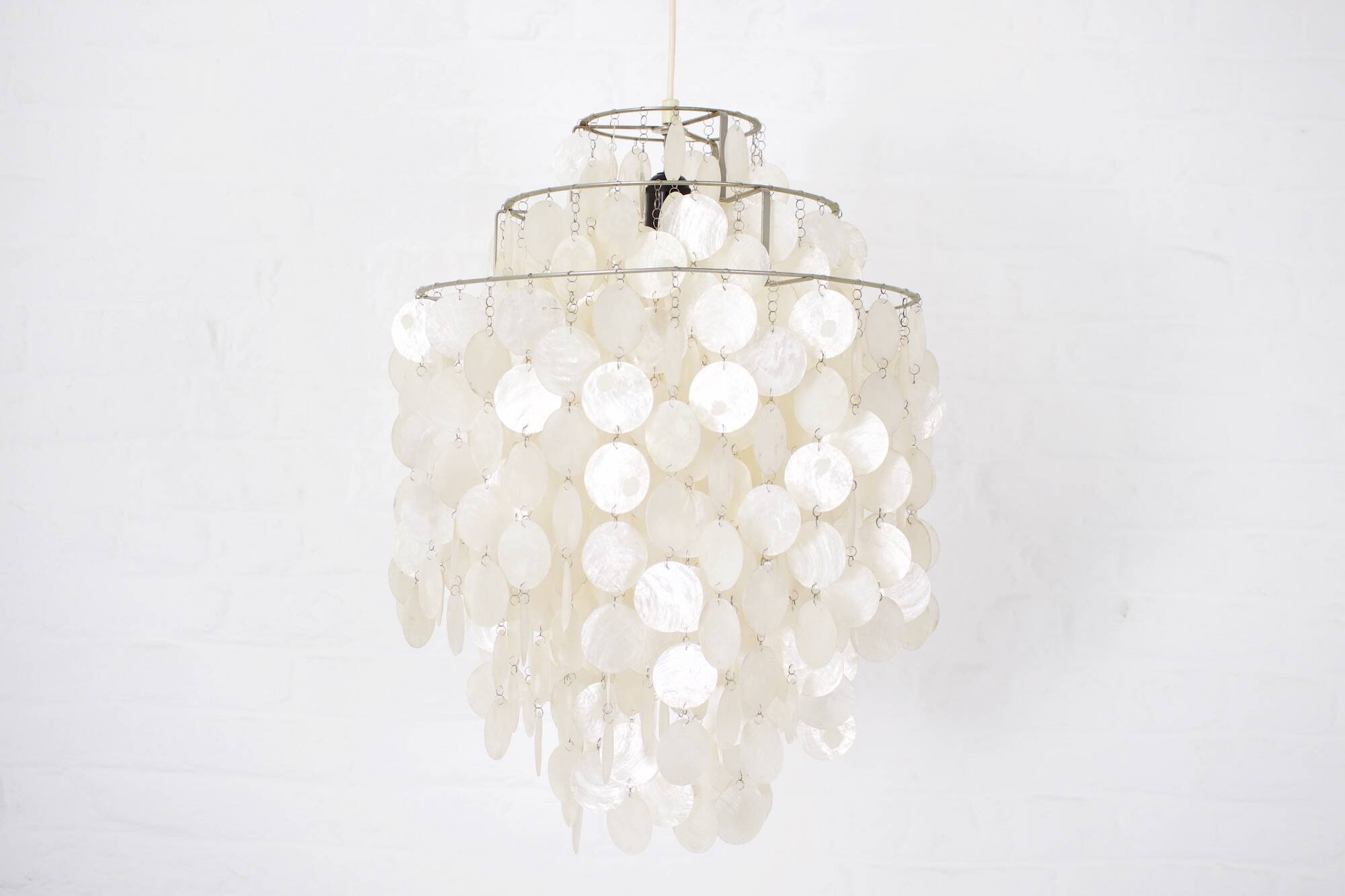 Verner Panton Fun mother-of-pearl chandelier 1 DM.