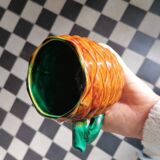 Pineapple-shaped cup