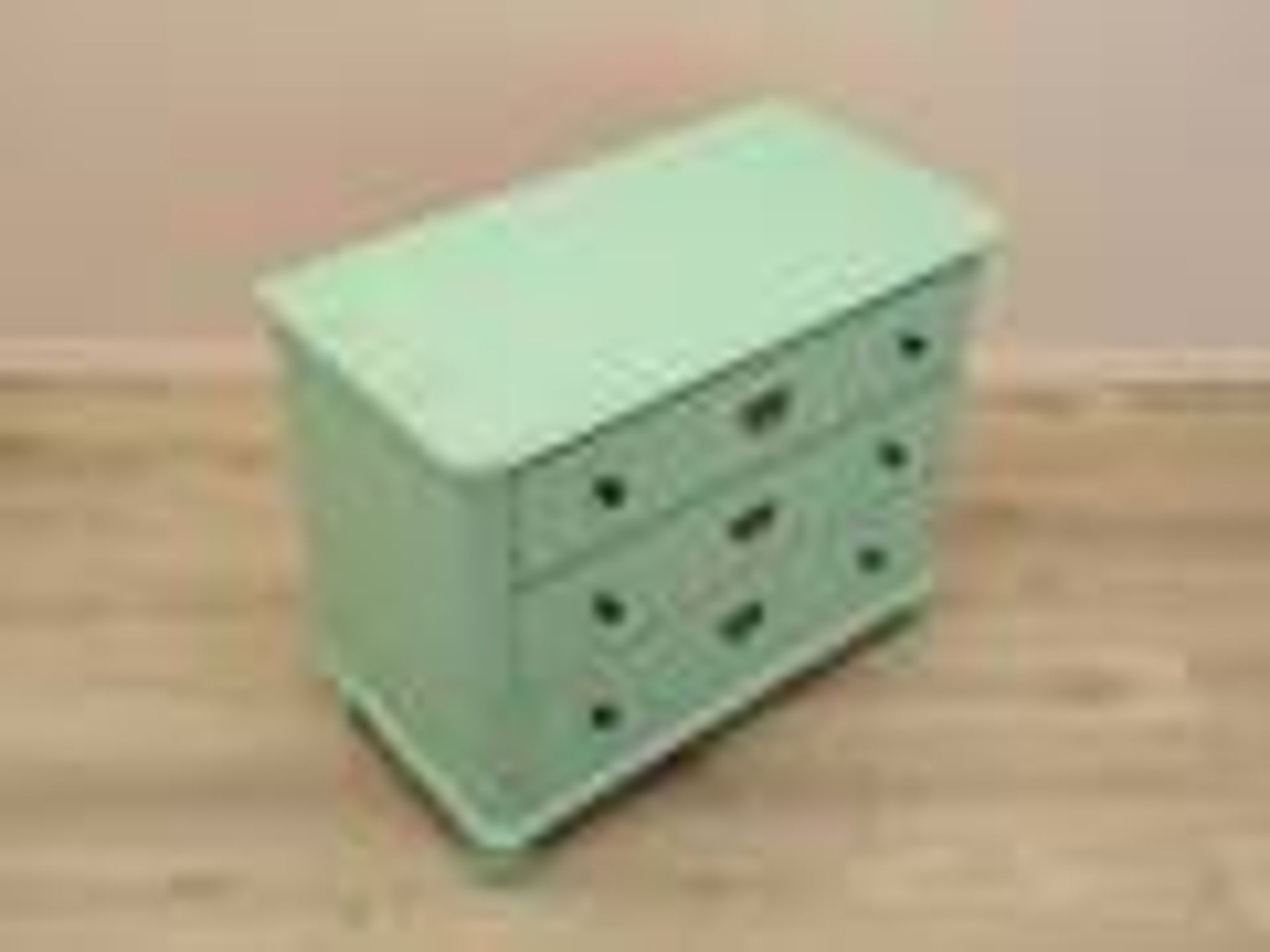 Commode en pin massif peinte en vert, trois tiroirs, Danemark années 1950.