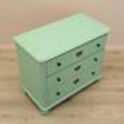 Commode en pin massif peinte en vert, trois tiroirs, Danemark années 1950.