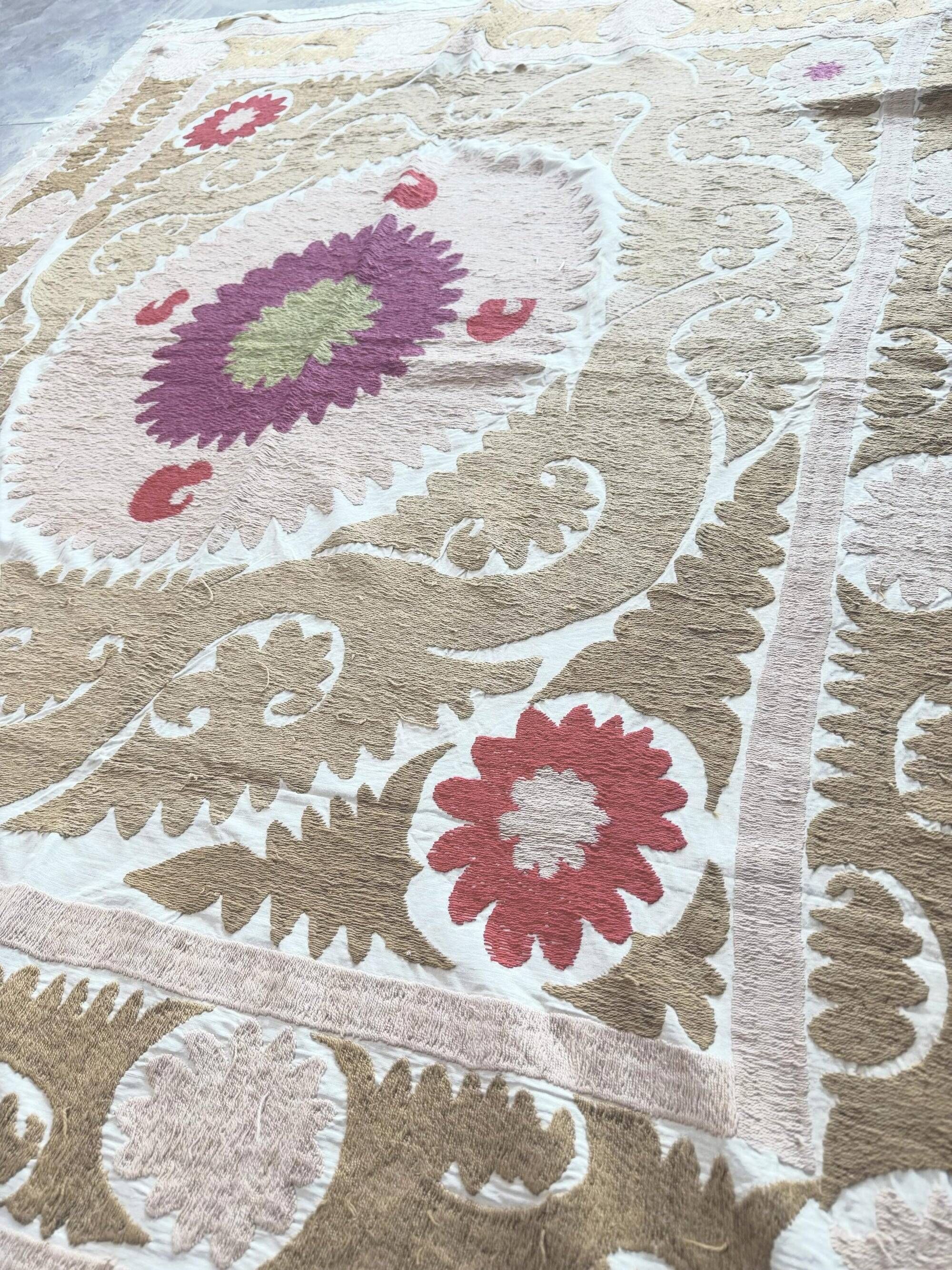 Vintage hand-embroidered tablecloth 135x155 cm