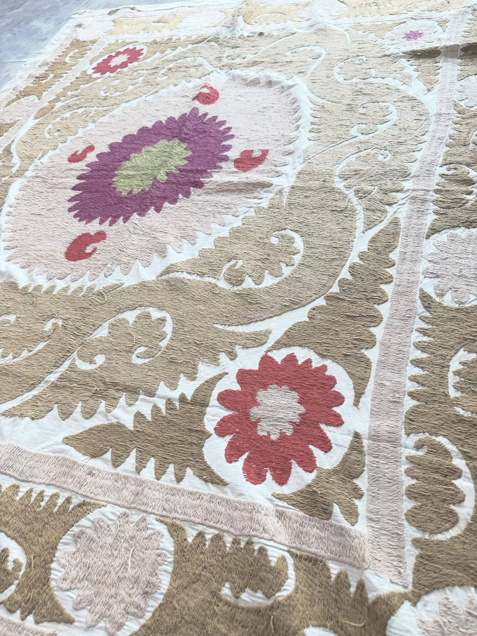 Vintage hand-embroidered tablecloth 135x155 cm