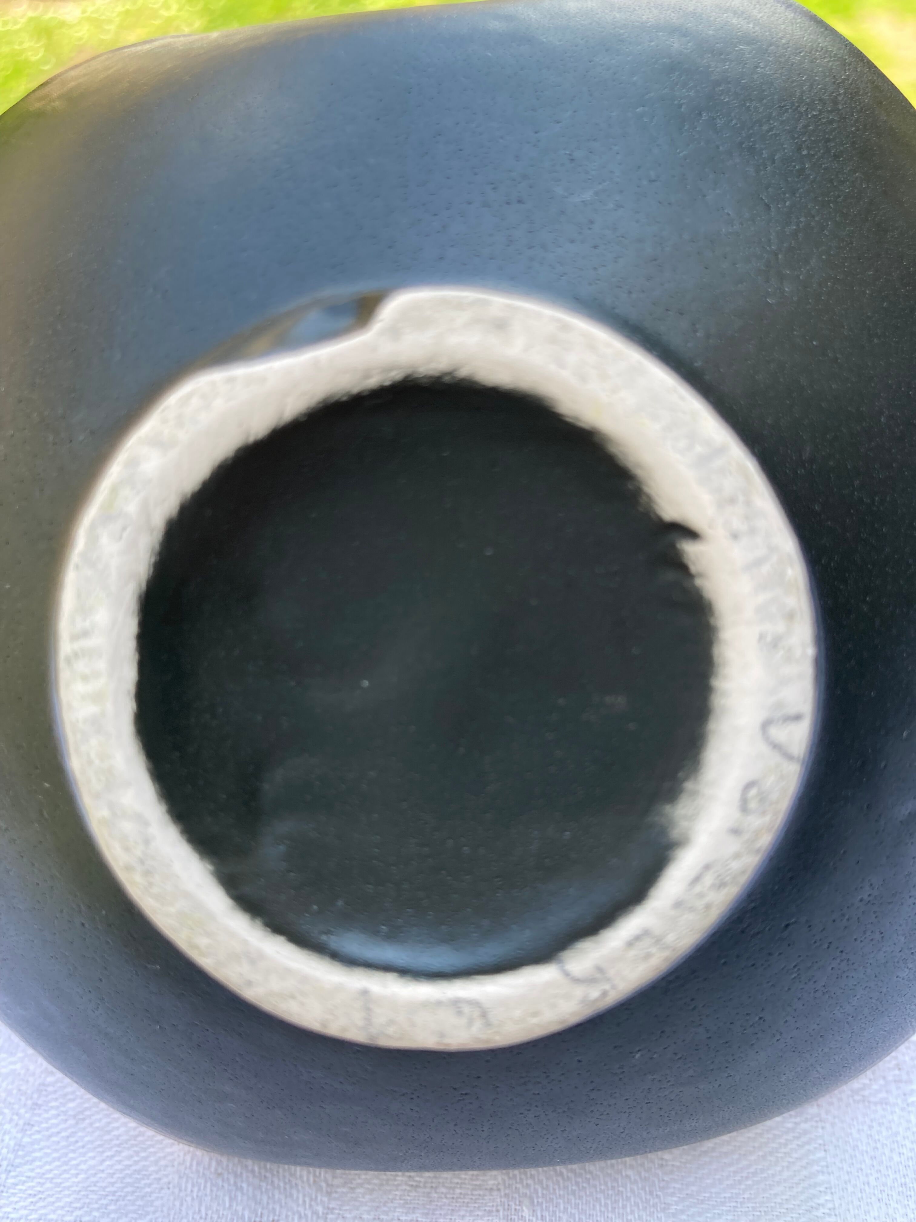 Ceramic trinket bowl