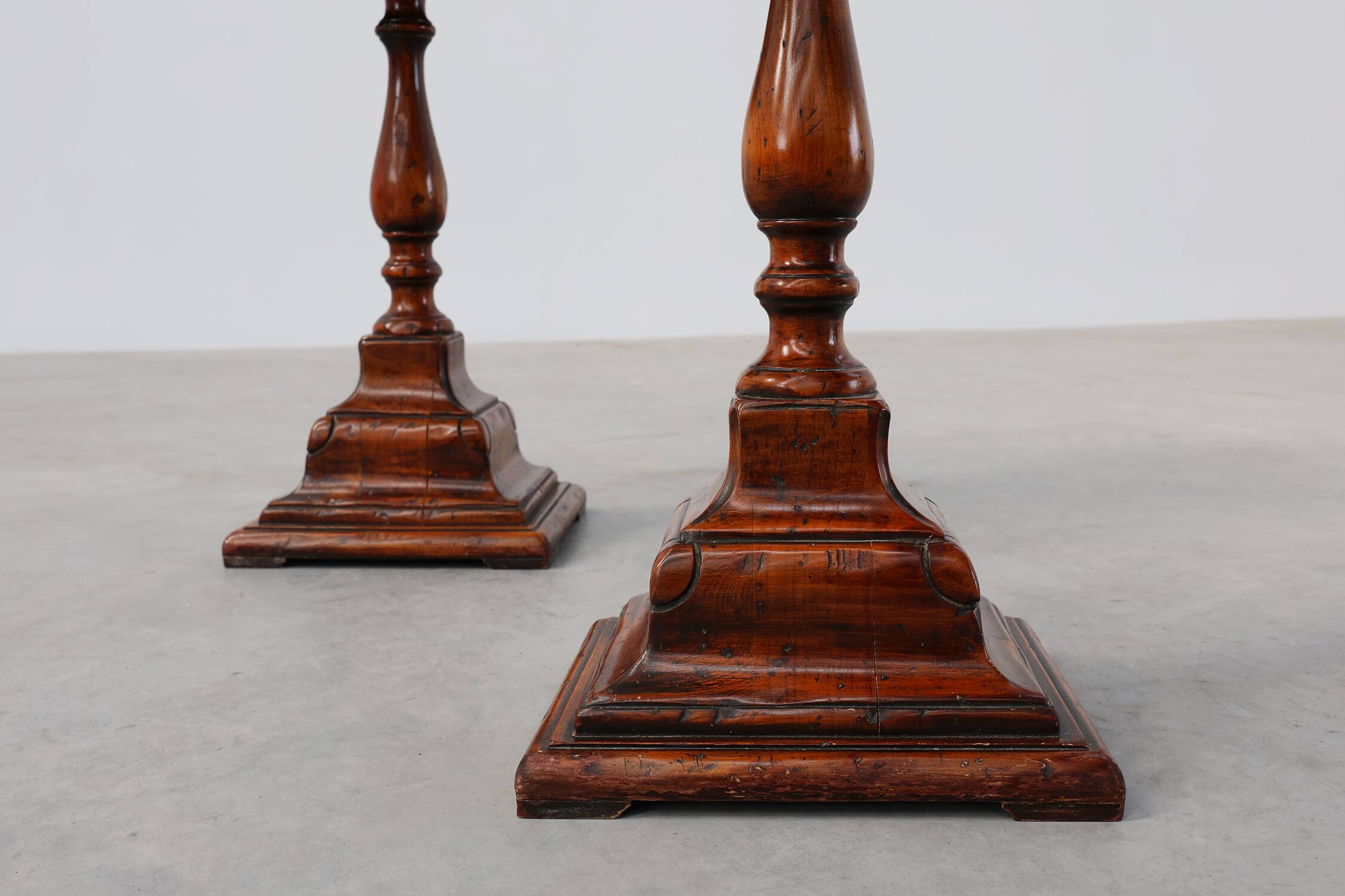 Pair of 20th century English nightstands in George IV style