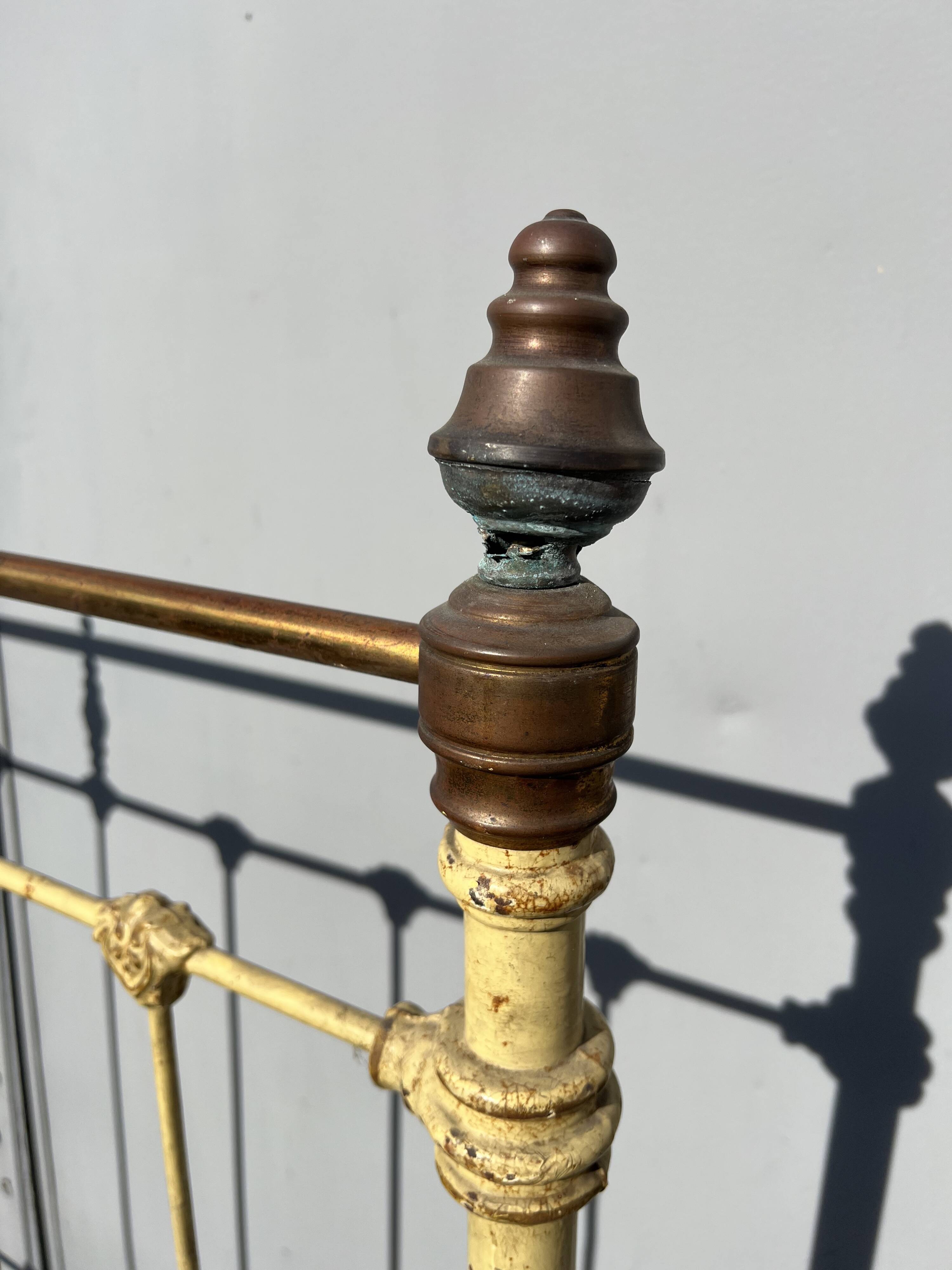 WROUGHT IRON BED 1900