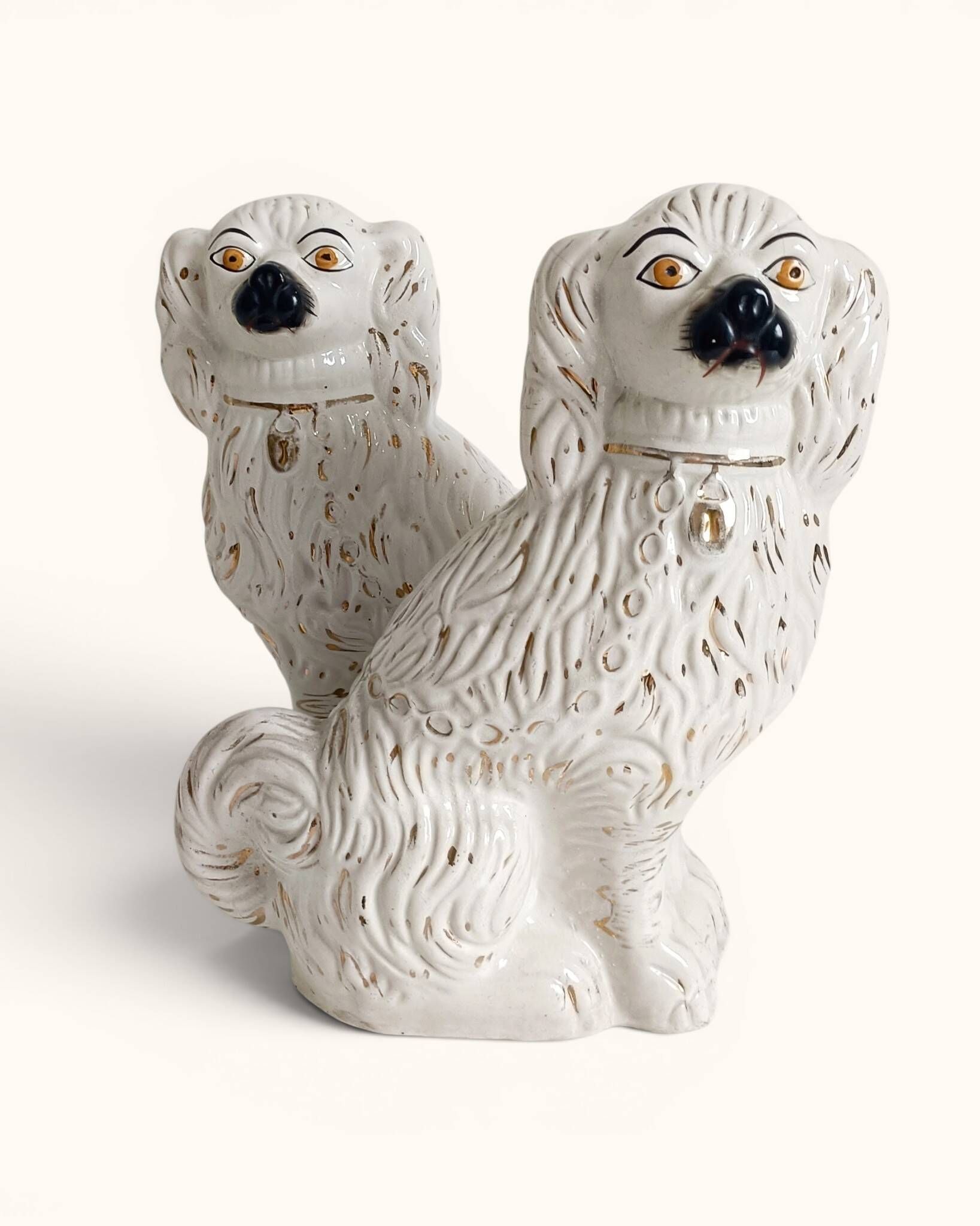 Pair of King Charles Spaniel dogs in Staffordshire majolica style.
