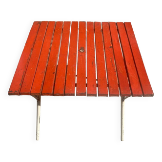 Folding table from the 1950s